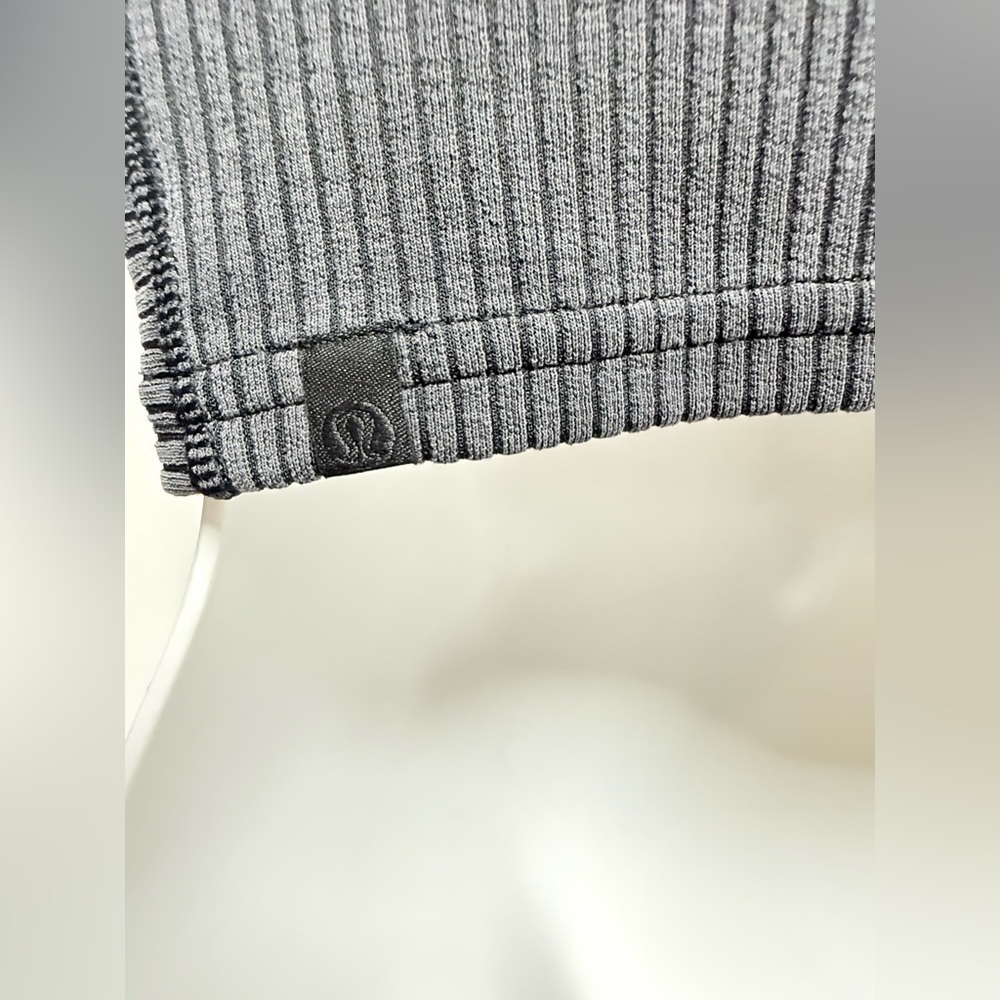 Lululemon Ribbed Softstreme Cropped Tank Top Size 4 - Picture 5 of 8